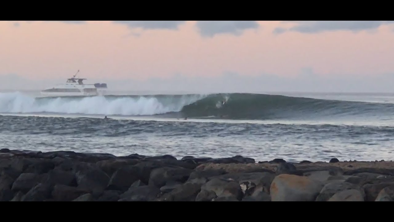 Lahaina Town Surfing iPhone 7 Plus Clips 1 - YouTube