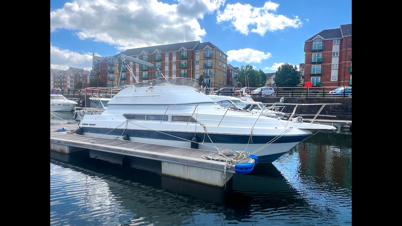 ⁣Carver Santego 30 for sale by YACHTS.CO