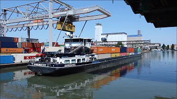 How many sea ports are in Switzerland?
