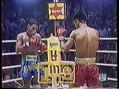 Muay Thai - นำพล vs ป้อมเพชร