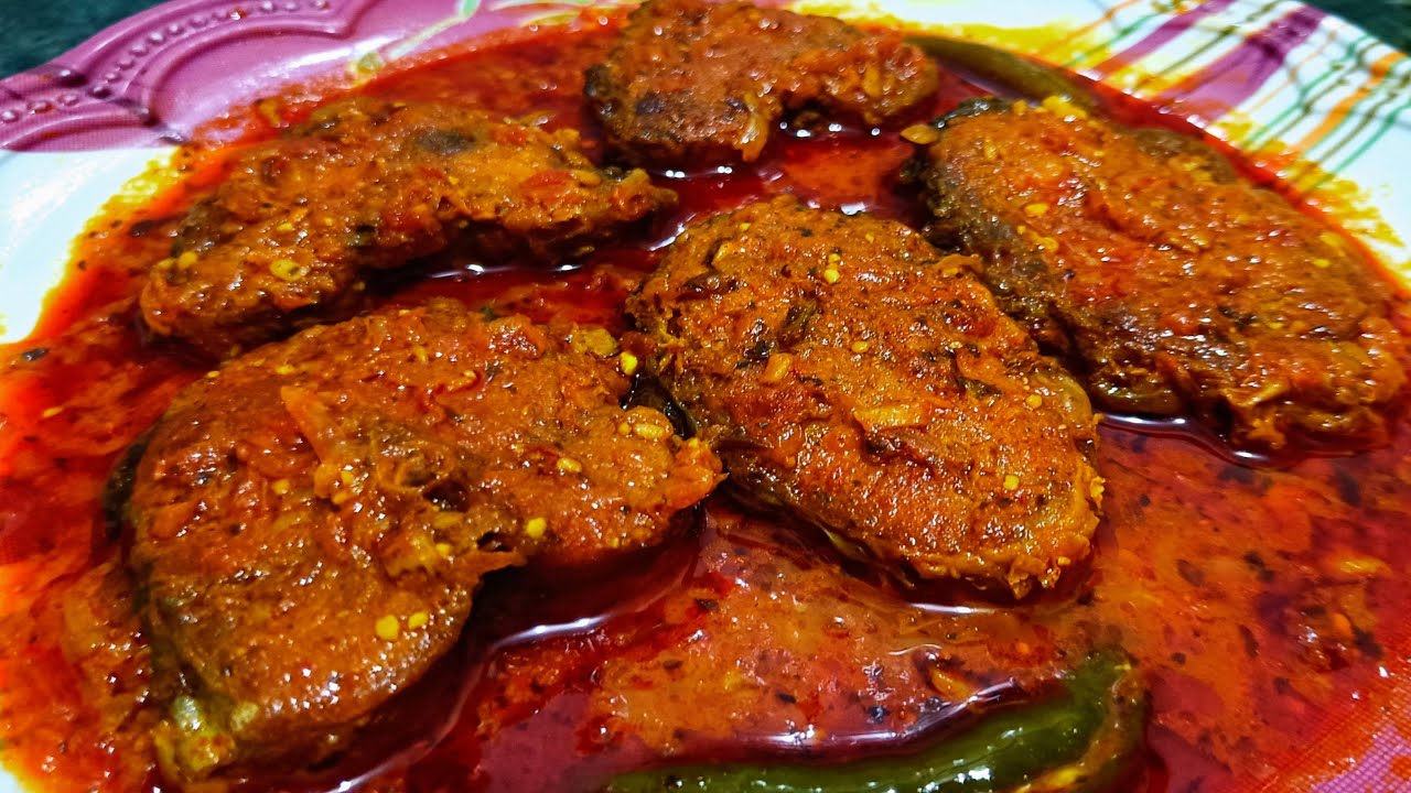 Katla or Rohu Kalia Bengali Style | Katla Macher Kalia Recipe...