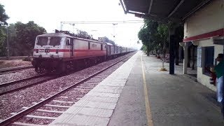 22125 Nagpur - Amritsar AC SF Express Towards Mathura With AJNI WAP 7