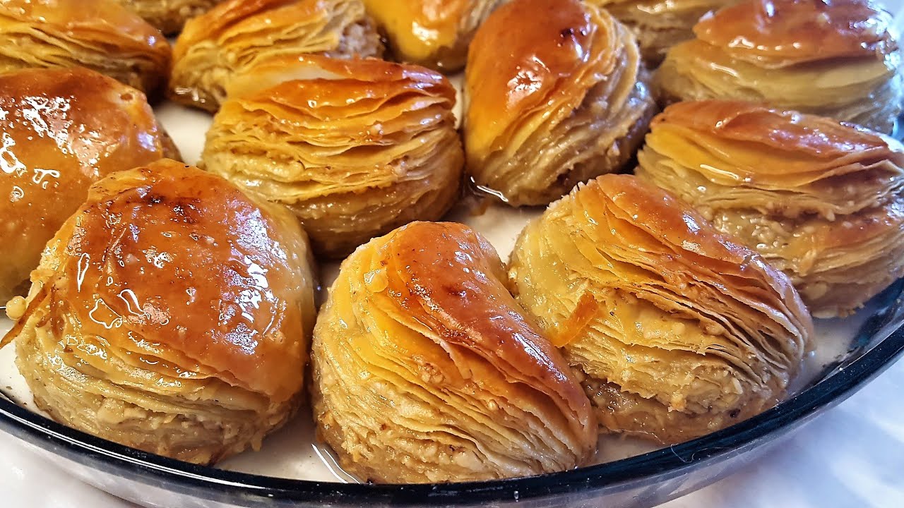 Türk paxlavası "Dilbər dodağı" Tamı damağımda qaldı. Hazırlanma 60 dəqiqə # paxlava 