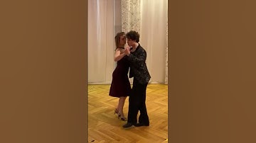 Universitango.com - Pablo & Ludmila - Tango Simple Steps with Giro Milonguero