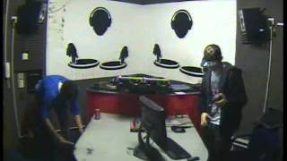 Terminally Ill B2B Dank Phatbeats Dnb Tv 10-1-11.Wmv