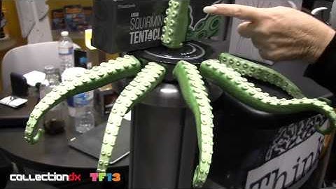 ThinkGeek tentacle USB at New York Toy Fair 2013 - CollectionDX