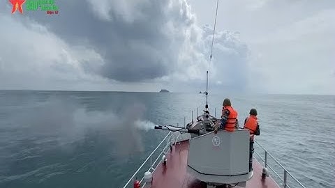 Xem Lữ đoàn 127 bắn đạn thật, nhanh chóng hạ "máy bay" trên biển