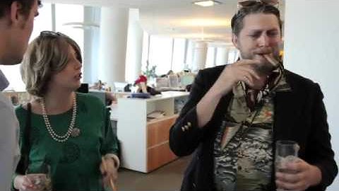 Hardly Working: Boozy Couple