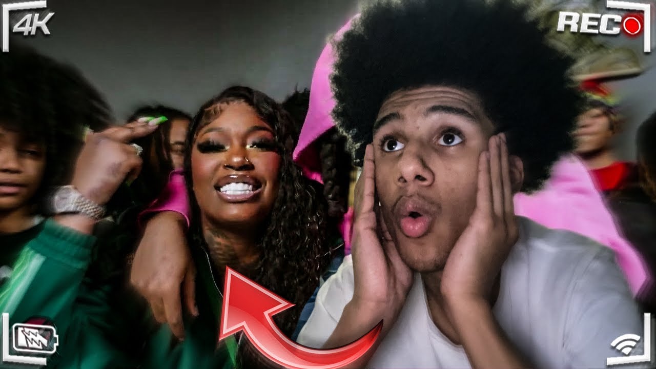 Mello Rax Girl Rapper THE BEST FEMALE RAPPER IN CHICAGO!? CeyMoneyy Reacts To Mello Buckzz ...
