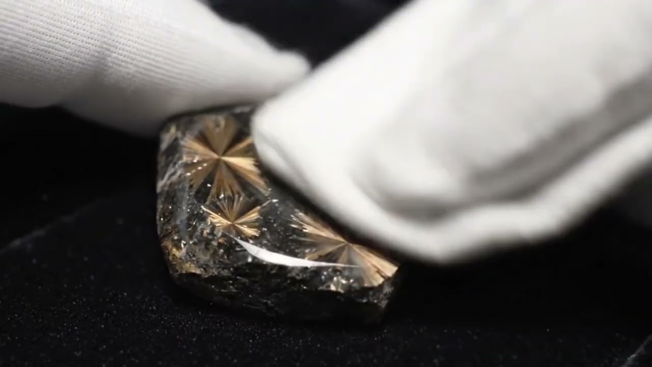 💎 FROM ROUGH TO RADIANT: Extreme Macro Astrophyllite Cutting & Polishing (ASMR) | Complete Guide