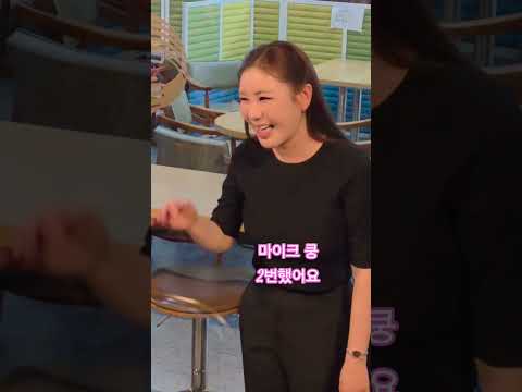 #송가인 가요무대 퇴근길 마이크쿵해서 두번 했어요 팬들은 땡잡았어요 ㅋㅋ