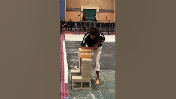💥Boards don’t hit back but teach confidence & technique #karate 👊Elbow Smash Board Break #shorts