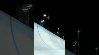 What a night 😤 Mitsuki Ono taking 🥇 at the 2024 Laax Open night finals atop Crap Sogn Gion 🔥👏