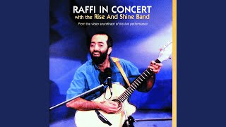 Video thumbnail of "Raffi - Shake My Sillies Out"