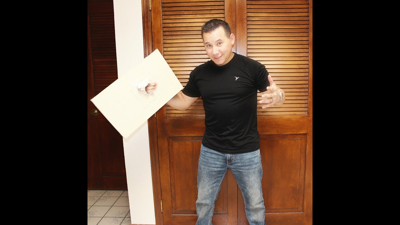 HOW TO FIX A DAMAGED WALL THE CORRECT AND EASY WAY - YouTube