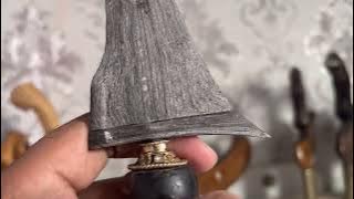 keris yg wingit,ketika mau dimandikan berubah wujud