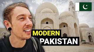 Bahria Town Karachi : THE FUTURE of Pakistan? 🇵🇰