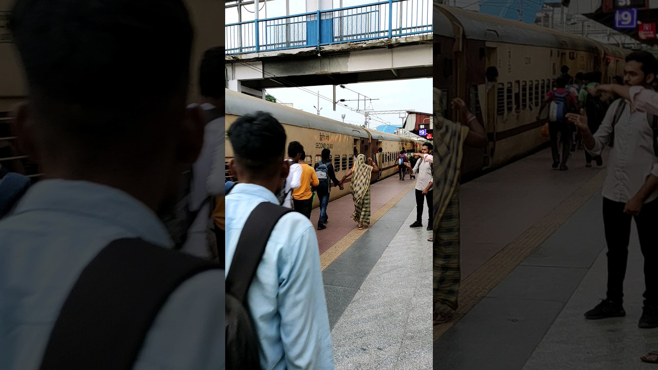 Varanasi junction peltform no.9 train allowancement 