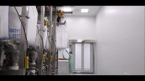 Dây chuyền sản xuất thuốc tại nhà máy dược Pfizer