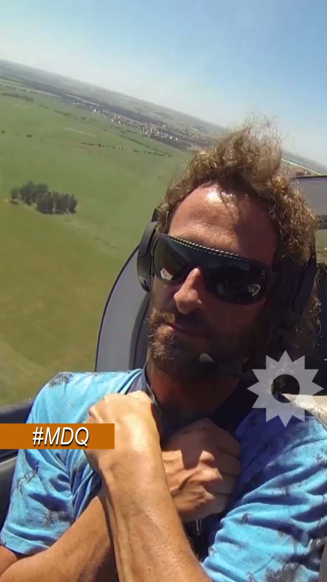 ¡LOCURA EN EL AIRE! Culini hizo acrobacias en un avión y terminó descompuesto ?