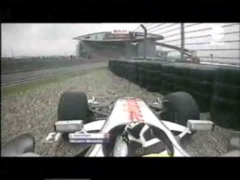 F1 2007 china - Lewis Hamilton - Pit stop fail