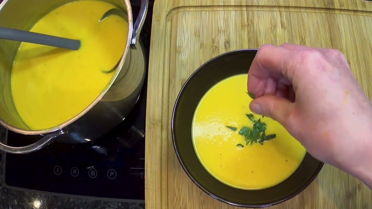Karotten-Ingwer-Kurkuma-Cremesuppe | Leckeres Suppenrezept