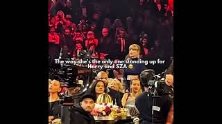 Taylor standing up for harry styles and SZA cause she knows how it feels 🥹 #taylorswift #shorts