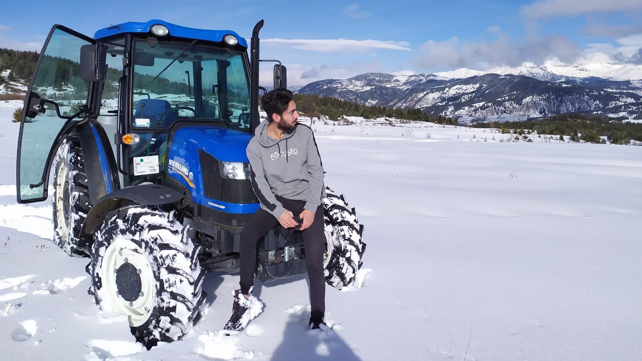 Donmuş Gölün Üzerine Çıktık! | Traktörü Karda Deniyorum | New Holland TT50