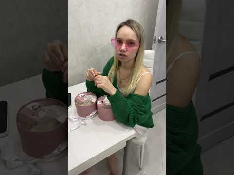 ЖЕНЕ ПРИСЫЛАЮТ СТРАННЫЕ ПОДАРКИ #vine #семьяколода #юмор #приколы #вайны #смех #шортс #пранк