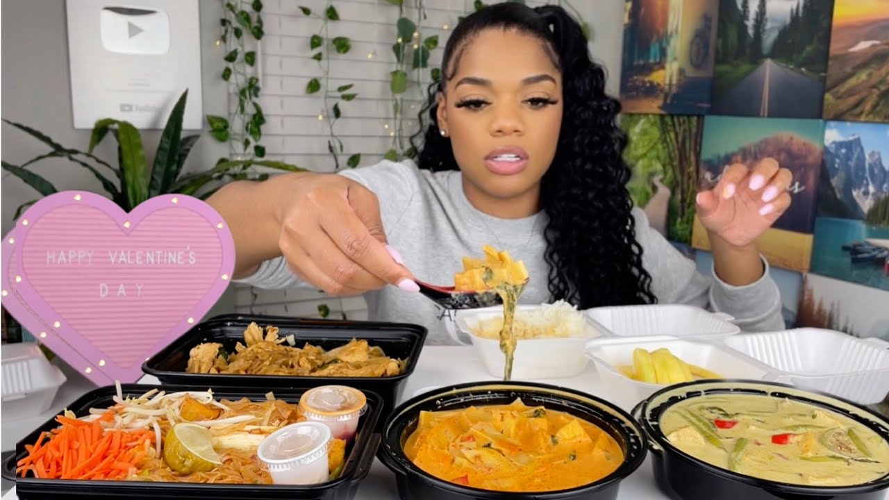 First Time Eating THAI FOOD OMG!!!!