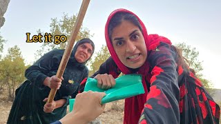 Download Lagu Hurry up and give me the land deed MP3 Download Lagu Hurry up and give me the land deed MP3