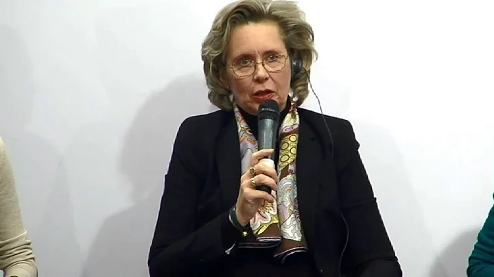 Forget about the Hague: Ukraine delays Rome Statute ratification. UCMC-15-12-2015