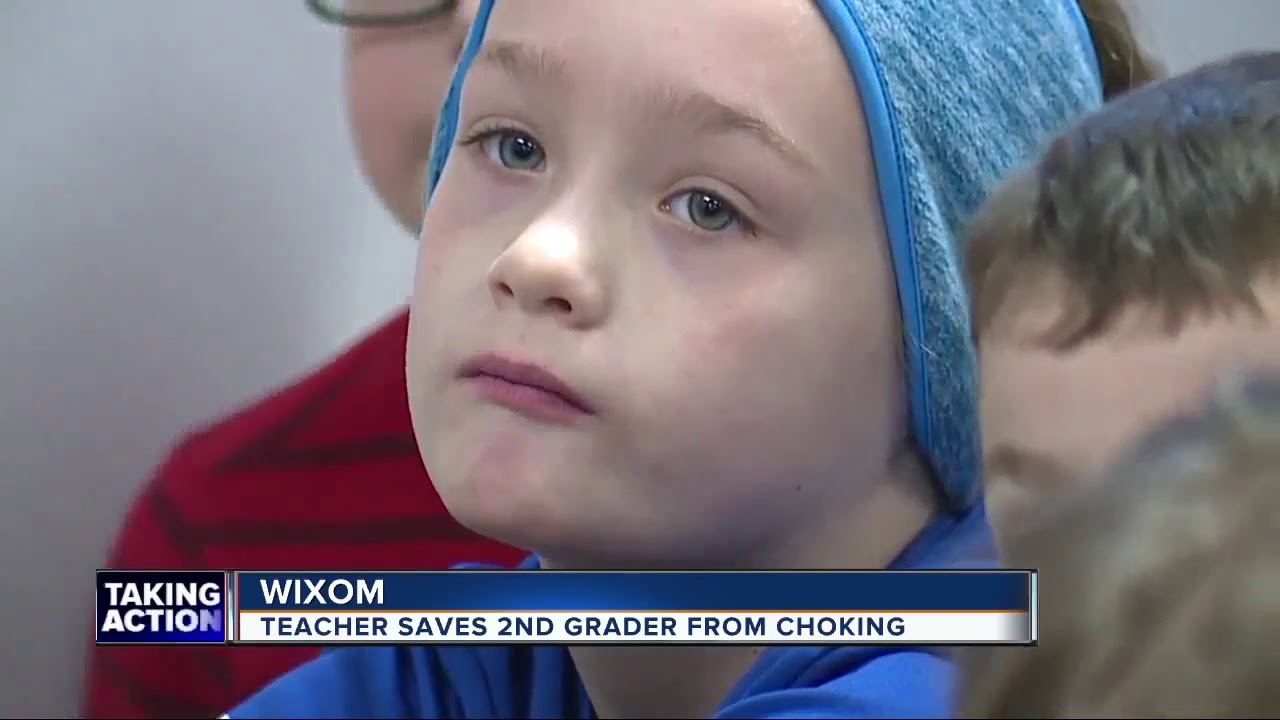 Teacher saves second grader from choking - YouTube