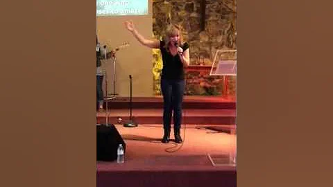 Julia Holmes-COLW-Stay Amazed