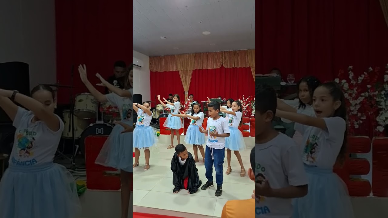 Apresentacao das crianças nos 32 anos da Igreja Batista Ebenézer 