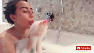 Ngintip Bos Olyvia Mandi...