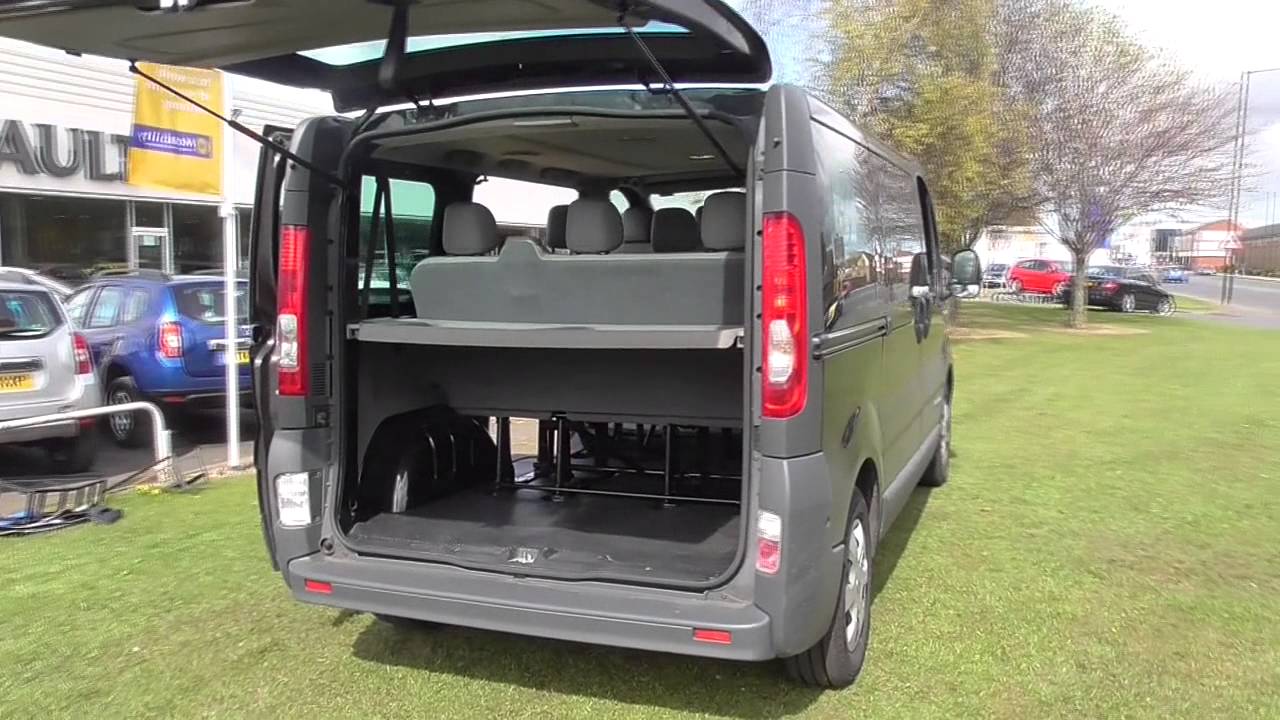 renault trafic 9 passenger