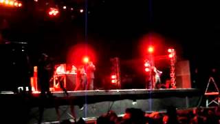 Beastie Boys - Curitiba, Pedreira Paulo Leminski - Tim Festival (10-31-2006)
