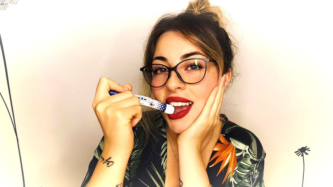 ASMR | Spanish Lesson Teacher Roleplay 🇪🇦 (Tapping, Writing, Paper Sounds) soapbox
