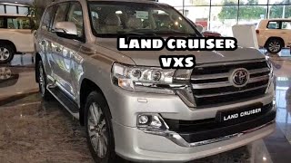 LAND CRUISER VXS V8 5.7  2019