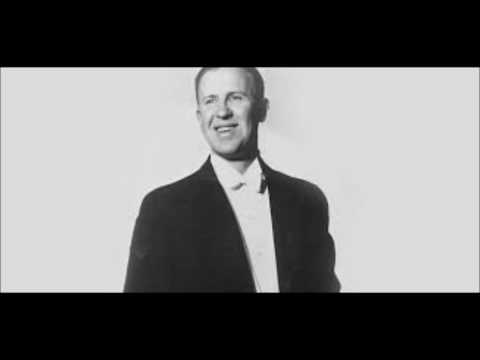 Watch JEG GIK MIG UD EN SOMMERDAG - Aksel Schiötz med Grete Kordt på klaver 1939 on YouTube