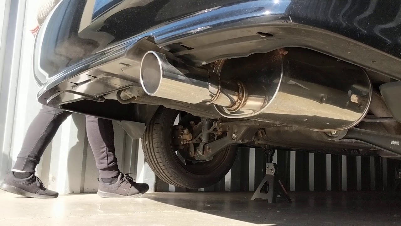 Apexi World Sport 2 Exhaust on a 2000 Honda Civic Si YouTube