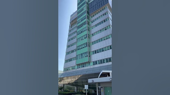 这里就是TVB总部大楼，专业拍戏五十年，创造了无数的经典，那说出你心中tvb 最经典的两部剧吧，评论区留言告诉我！#香港生活 #Tvb #tvb港剧 #香港电视剧