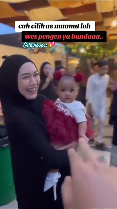 Senengnya Happy Asmara Gendong Anak #happyasmara #gilgasahid #feedshorts #gilpy #shortvideo