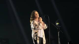 ALANIS MORISSETTE “SMILING” LIVE IN MANILA JAGGED LITTLE PILL 2023 WORLD TOUR