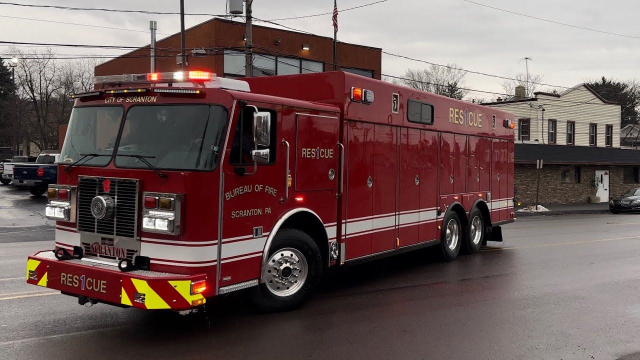 *Failure to Yield* Scranton Fire Department NEW Rescue 1 Responding ...
