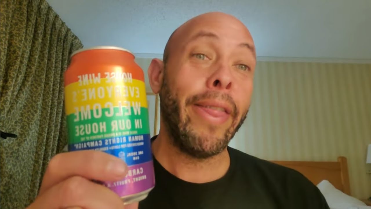 Обзор газированного вина в банках 🍷