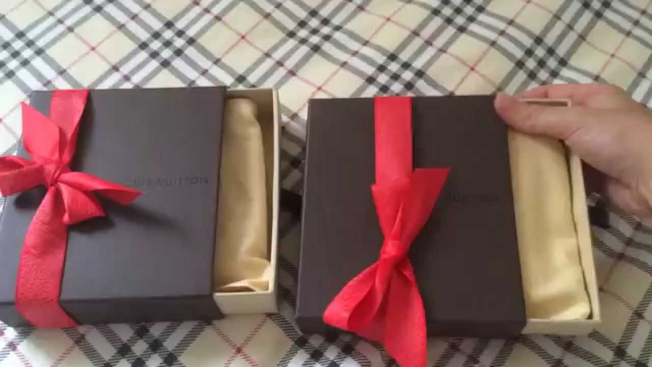 Louis Vuitton zippy coin purse and key holder - YouTube