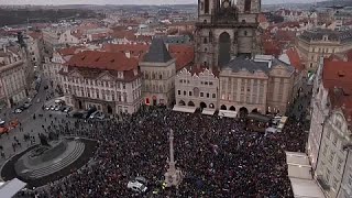 Az oltásellenesek tüntettek, a fertőzésszám rekordot döntött Csehországban