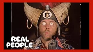 Download Lagu World's Loudest Man | Real People | George Schlatter MP3